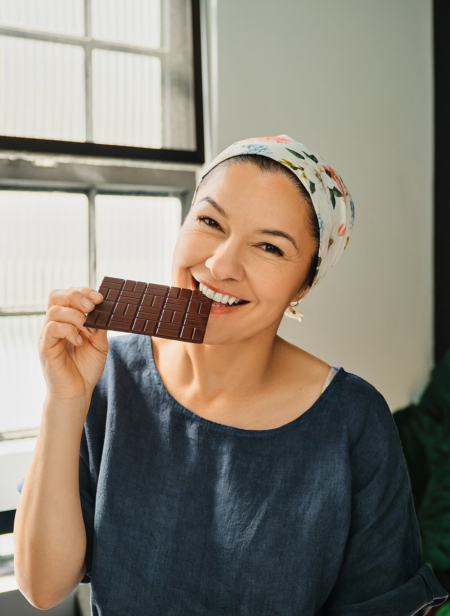 Mission Chocolate Organic Single-Origin Dark Chocolate Bar 70% Cacao – Amazonas, Brazil (6-Pack Mini Bars) view 4