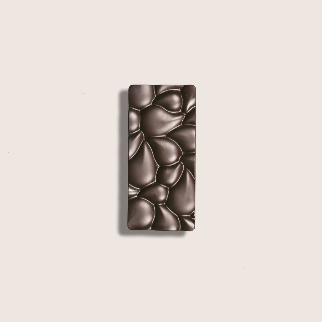 Crow and Moss Dominican Republic zorzal single origin 70% dark chcolate bar  against a white background