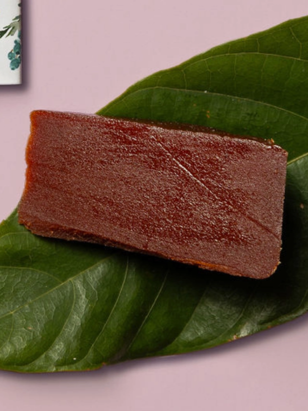 Ingredient used to make Romeu & Julieta bar on a leaf